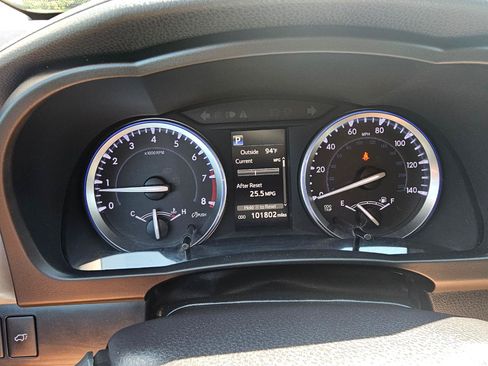 Used 2018 Toyota Highlander Limited Platinum AWD/4WD image 37