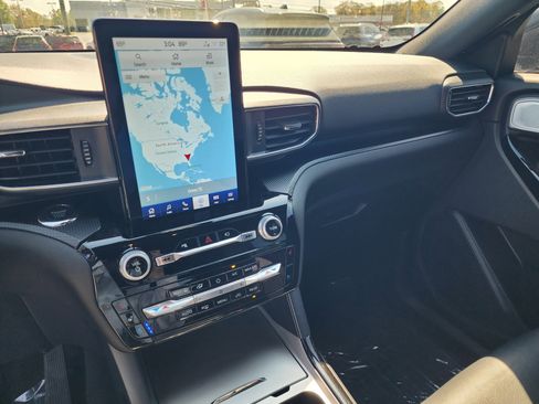 Used 2022 Ford Explorer ST w/ Equipment Group 401A image 15