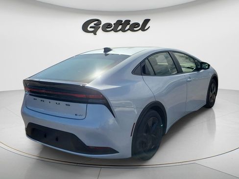 New 2026 Toyota Prius LE image 4