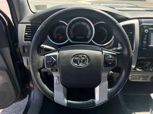Used 2014 Toyota Tacoma 4x4 Double Cab w/ TRD Sport Package image 12
