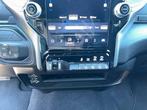 Used 2025 RAM 2500 Big Horn AWD/4WD image 19
