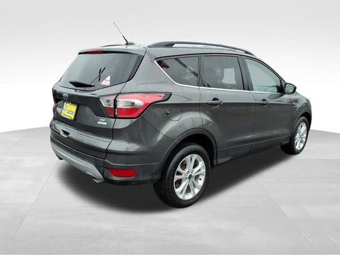 Certified 2017 Ford Escape SE w/ Equipment Group 201A image 11
