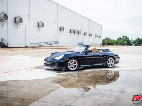 Used 2004 Porsche 911 Carrera 4S AWD/4WD image 30