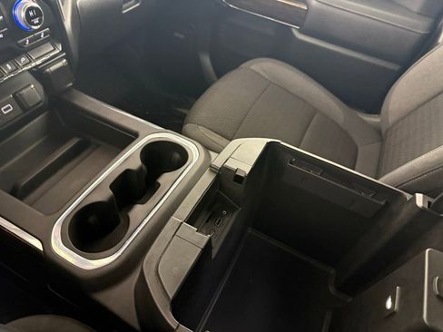 Used 2021 GMC Sierra 1500 Elevation image 25