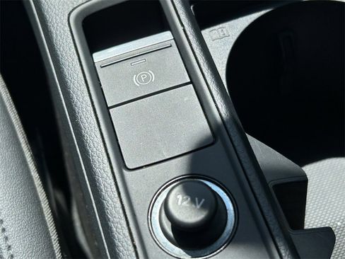 Used 2024 Audi Q3 2.0T Premium image 15