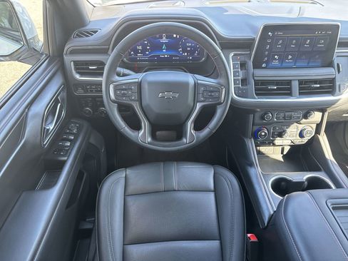 Used 2023 Chevrolet Suburban RST w/ Luxury Package image 30