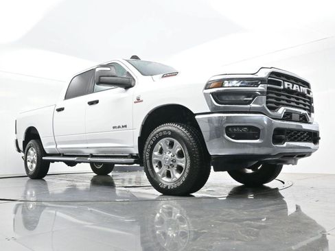 Used 2025 RAM 2500 Big Horn AWD/4WD image 45