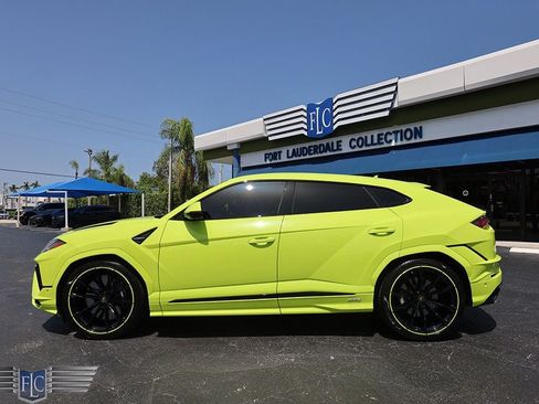 Used 2023 Lamborghini Urus S AWD/4WD image 3