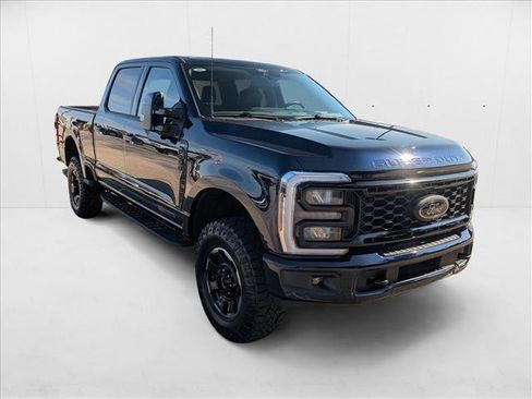 New 2025 Ford F250 Lariat w/ Lariat Ultimate Package image 6