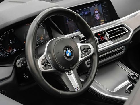 Used 2019 BMW X5 xDrive40i w/ M Sport Package image 14