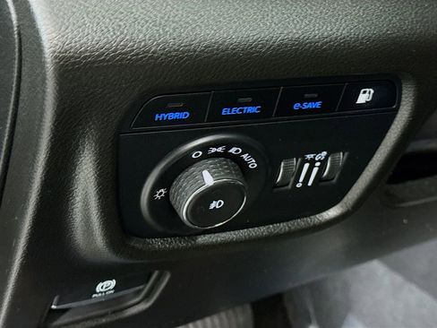 Used 2024 Jeep Grand Cherokee Limited 4xe w/ Luxury Tech Group II image 20