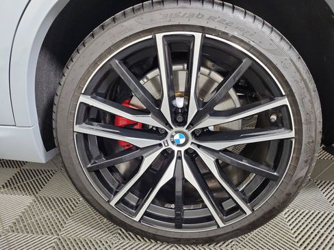 Used 2025 BMW X5 M60i AWD/4WD image 9