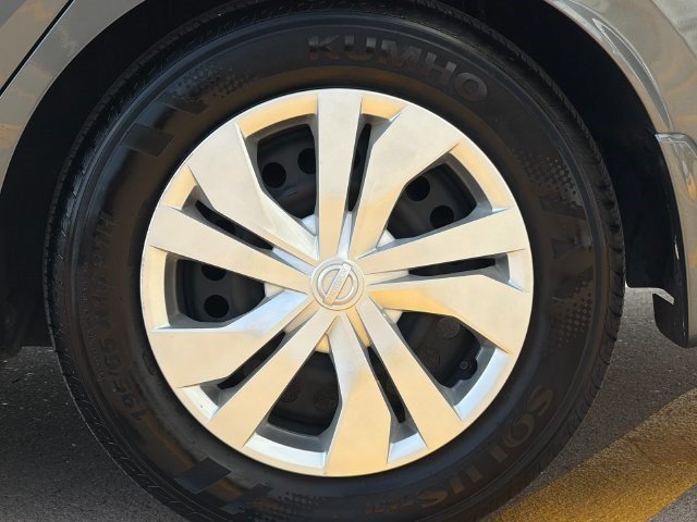 Used 2025 Nissan Versa S w/ Trunk Package FWD image 28