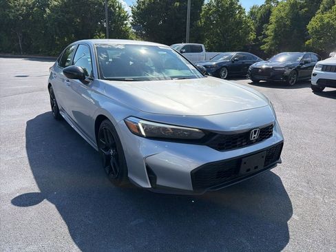 Used 2025 Honda Civic Sport image 3