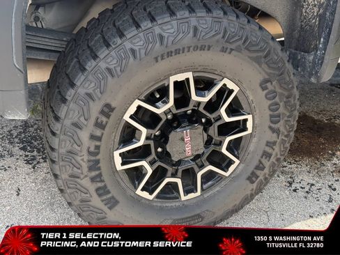 Used 2024 GMC Sierra 2500 AT4X AWD/4WD image 6