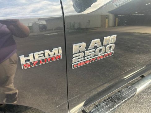 Used 2017 RAM 2500 SLT AWD/4WD image 40