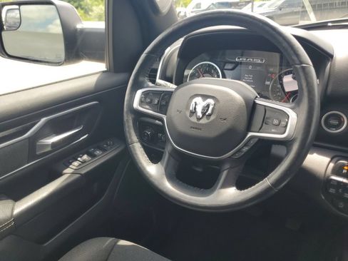 Used 2019 RAM 1500 Big Horn AWD/4WD image 7