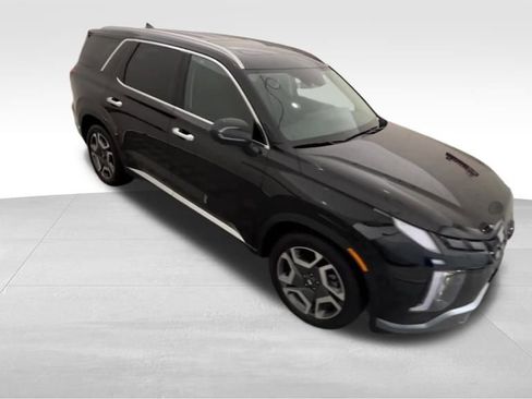 Certified 2025 Hyundai Palisade SEL image 6