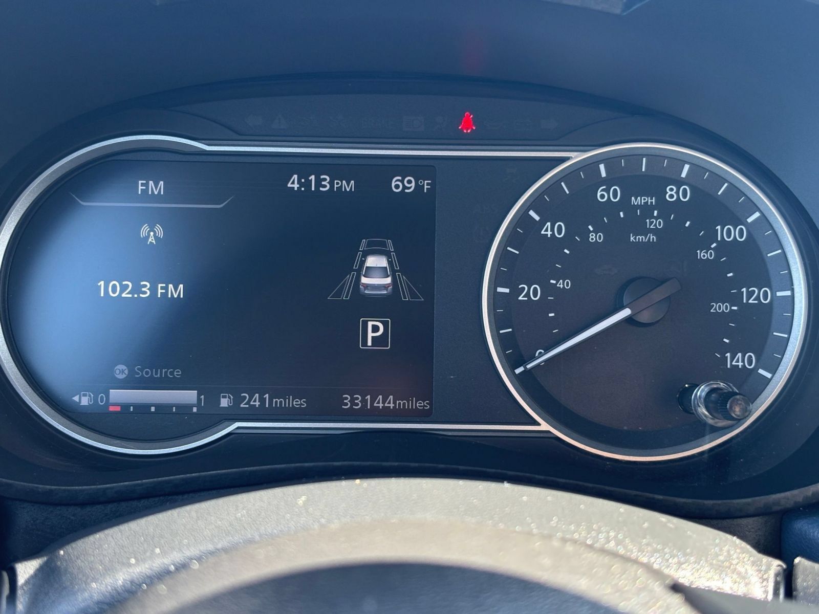 Used 2025 Nissan Versa SV FWD image 39