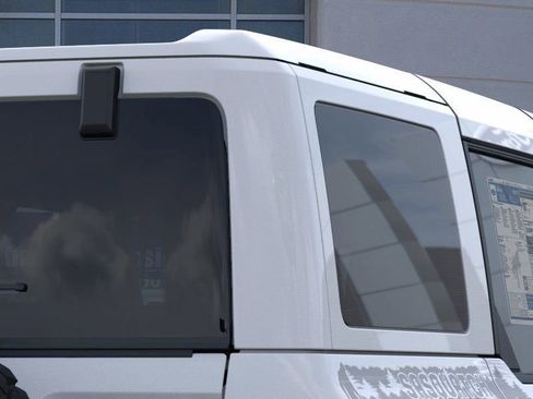 New 2025 Ford Bronco Badlands w/ Sasquatch Package image 25