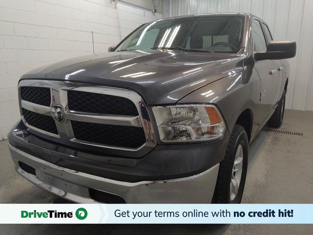 Used 2017 RAM 1500 Classic SLT AWD/4WD image 1