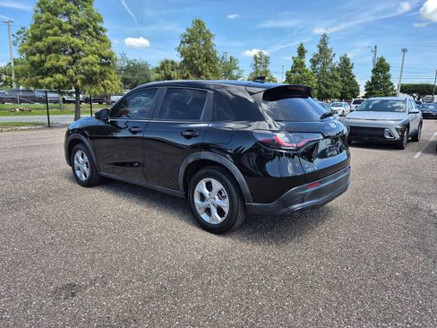 Used 2023 Honda HR-V LX image 4