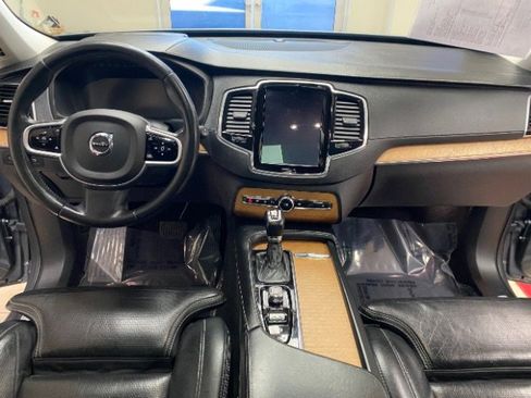 Used 2018 Volvo XC90 T6 Inscription w/ Convenience Package image 28