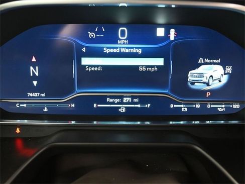 Used 2023 Chevrolet Suburban Z71 w/ Luxury Package image 13