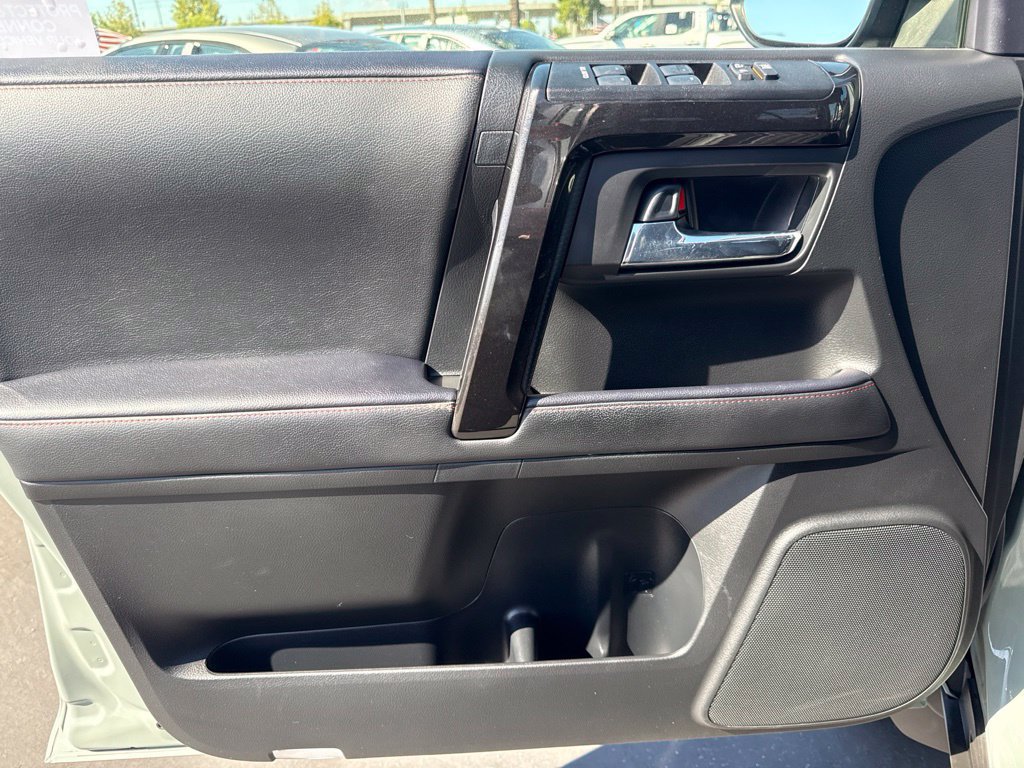 Certified 2022 Toyota 4Runner TRD Off-Road Premium AWD/4WD image 16