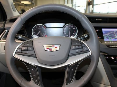 New 2025 Cadillac XT5 Premium Luxury image 21