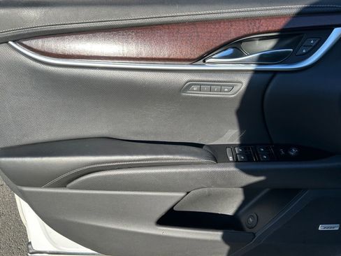 Used 2019 Cadillac XTS Luxury image 22