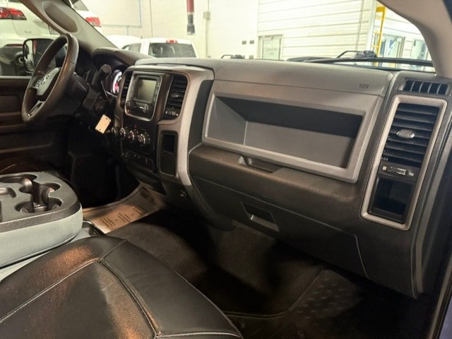 Used 2017 RAM 2500 Tradesman w/ Chrome Appearance Group AWD/4WD image 7
