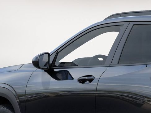 New 2026 Chevrolet Trax LT w/ LT Convenience Package FWD image 12