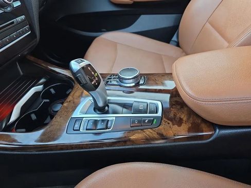 Used 2017 BMW X3 sDrive28i w/ Premium Package image 12