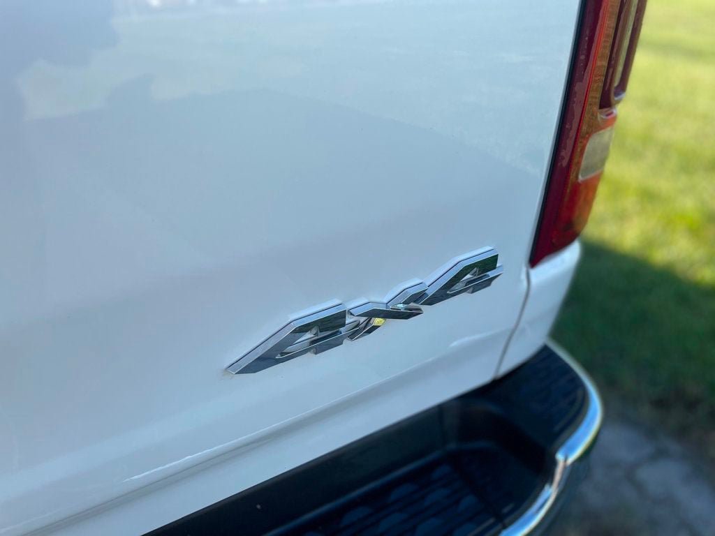 Used 2023 RAM 1500 Laramie AWD/4WD image 12