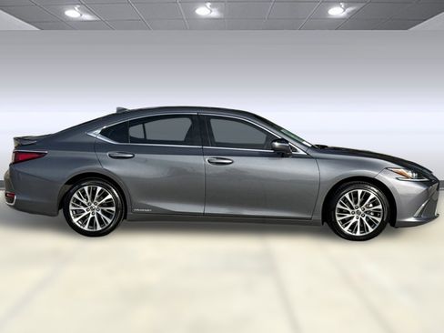 Used 2021 Lexus ES 300h w/ Premium Package image 7