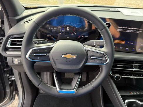 New 2026 Chevrolet Traverse LT FWD image 24