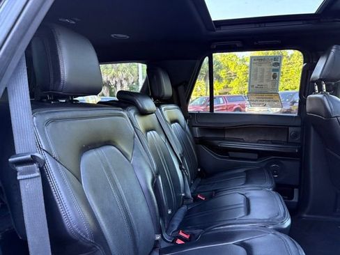 Used 2021 Ford Expedition Limited image 28