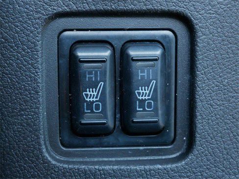 Used 2016 Mitsubishi Outlander SE image 24