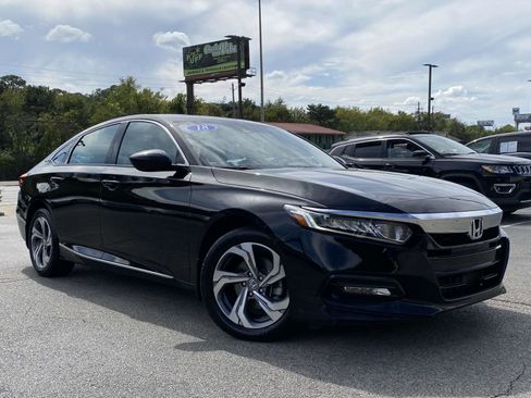 Certified 2018 Honda Accord EX image 2