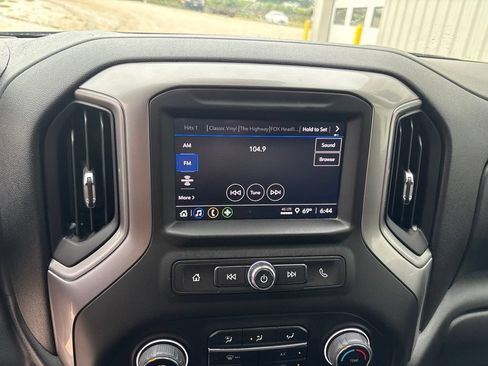 Used 2024 Chevrolet Silverado 1500 Custom w/ Rally Edition AWD/4WD image 20