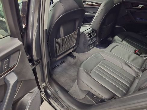 Used 2019 Audi Q5 2.0T Premium w/ Convenience Package image 29