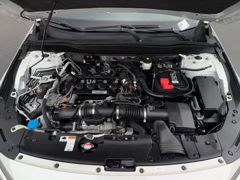 Certified 2018 Honda Accord EX image 24