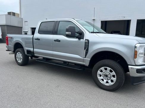 Used 2024 Ford F250 XLT AWD/4WD image 8