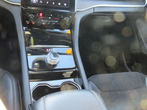 Used 2023 Jeep Grand Cherokee Altitude image 27