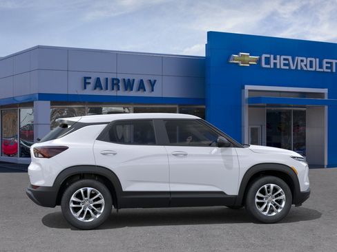New 2026 Chevrolet TrailBlazer LS AWD/4WD image 5