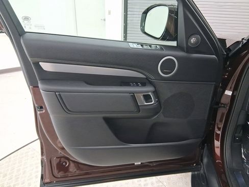 New 2026 Land Rover Discovery Limited Edition AWD/4WD image 19