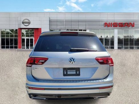 Used 2021 Volkswagen Tiguan SE R-Line FWD image 6