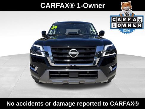 Used 2024 Nissan Armada SL w/ Captain's Chairs Package image 2