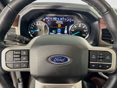 Used 2024 Ford Expedition Limited AWD/4WD image 16